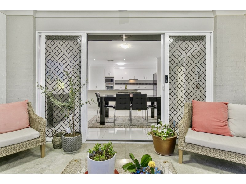 18 Pandanus Street, Birkdale QLD 4159