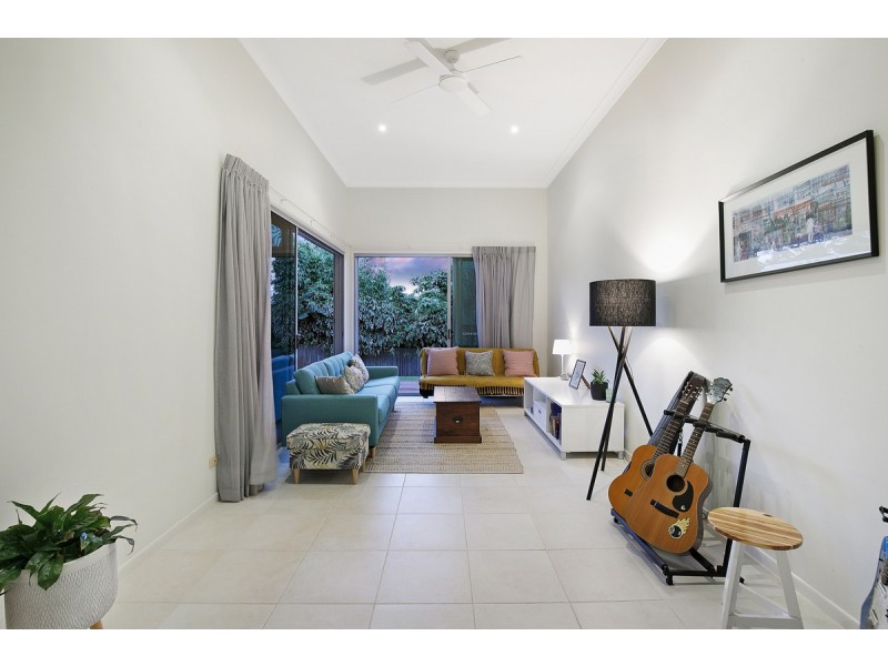 9 George Street, Ormiston QLD 4160