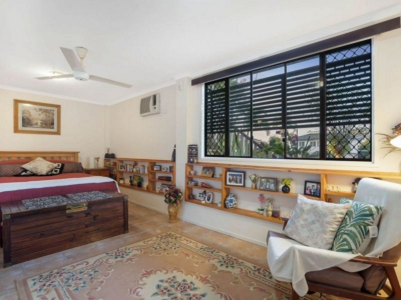 5A Moloii Crescent, Birkdale QLD 4159