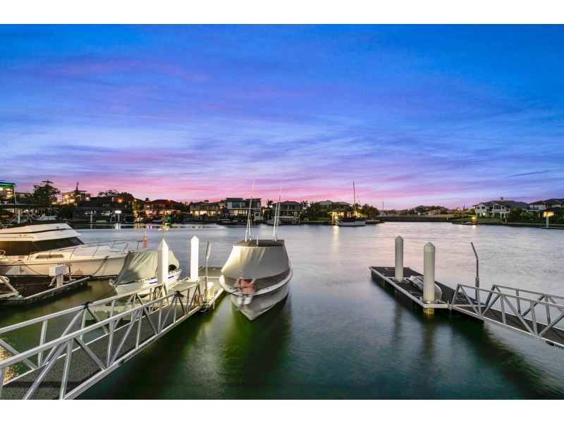 10 Caravel Court, Raby Bay QLD 4163