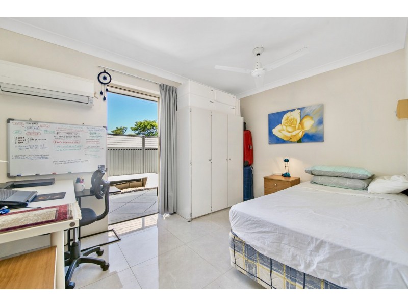 2/158 Middle Street, Cleveland QLD 4163