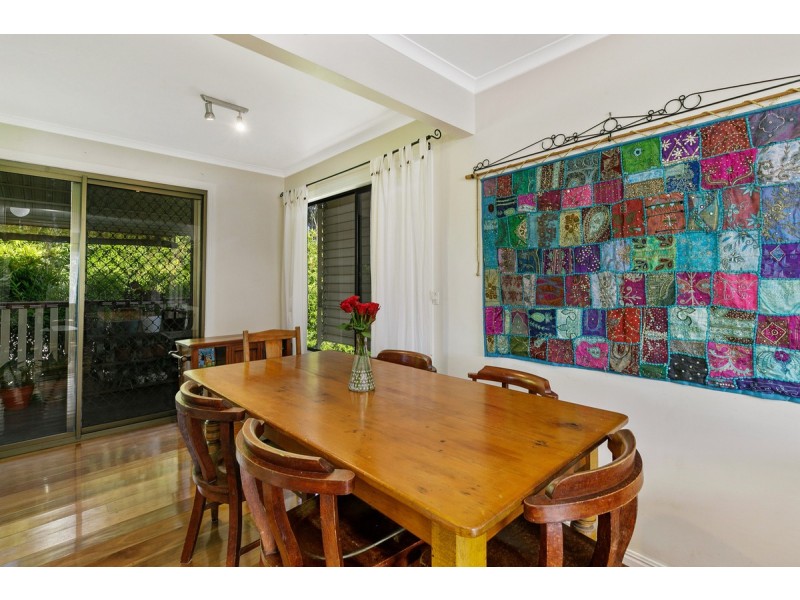 25 Napier Street, Birkdale QLD 4159