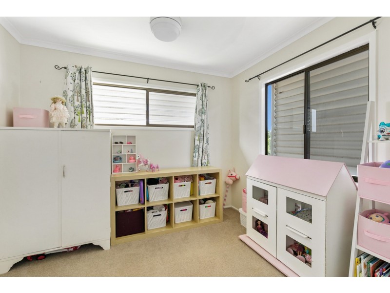 25 Napier Street, Birkdale QLD 4159