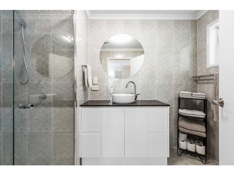 6 Iona Court, Alexandra Hills QLD 4161