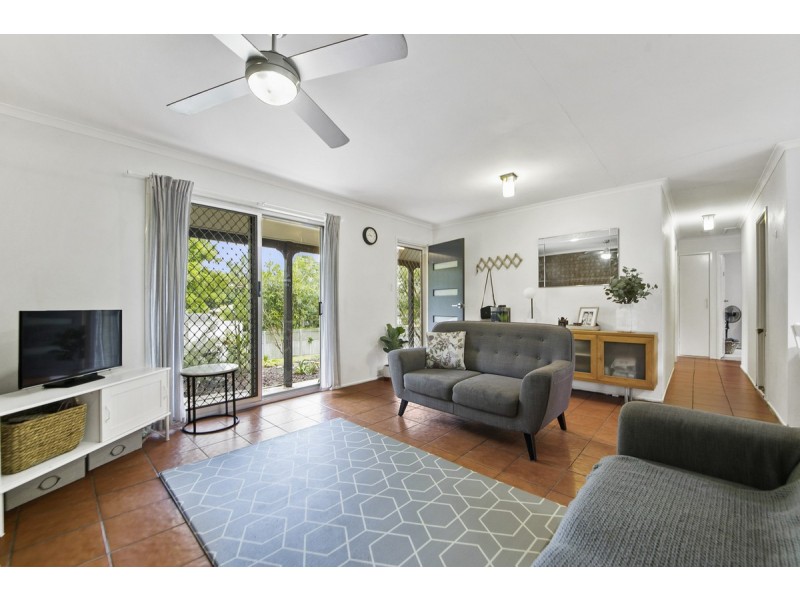 90 Cumberland Drive, Alexandra Hills QLD 4161