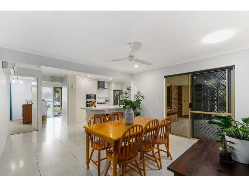 68 Waratah Avenue, Victoria Point QLD 4165