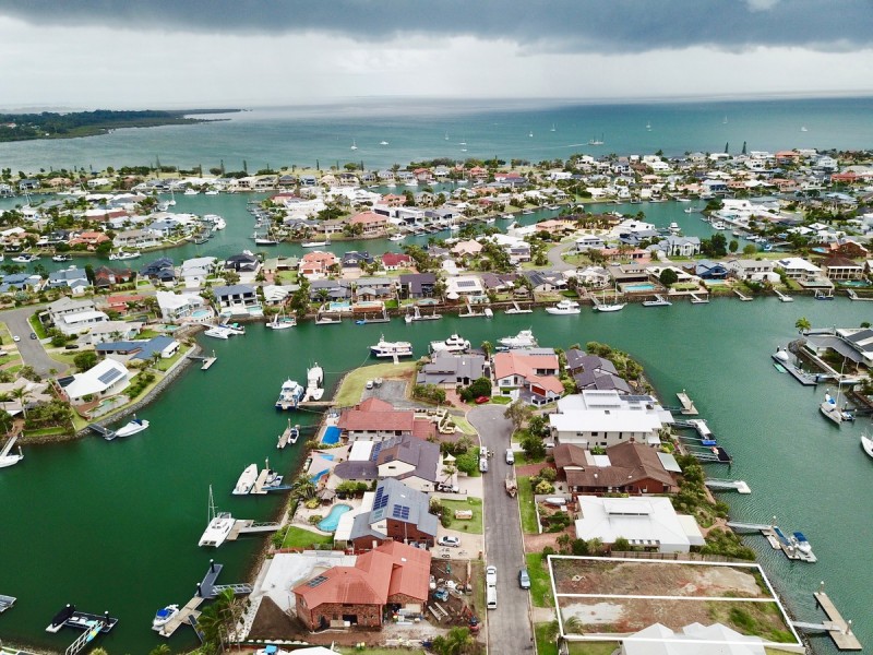 35 Compass Court, Raby Bay QLD 4163