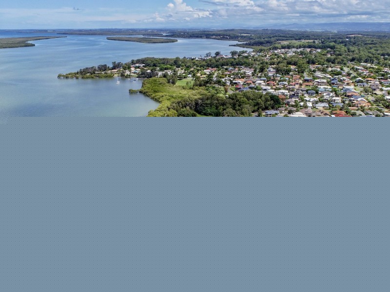26 Wilson Esplanade, Redland Bay QLD 4165