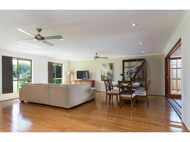 1 Bayswater Drive, Victoria Point QLD 4165