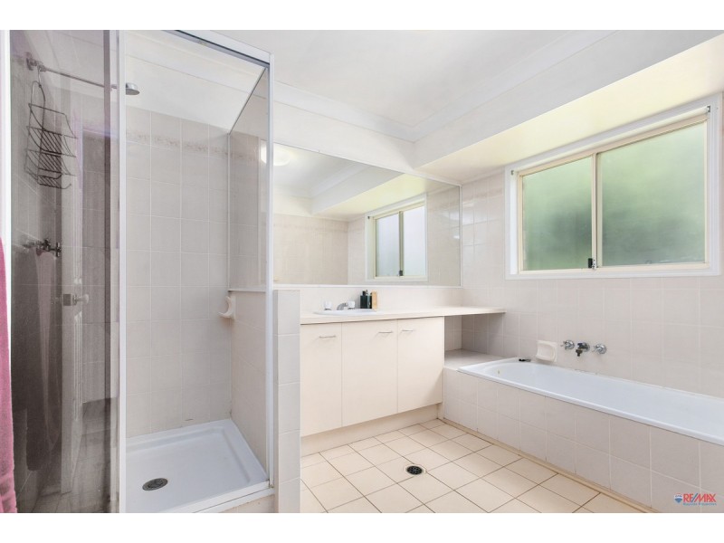 18 Trafalgar Drive, Victoria Point QLD 4165