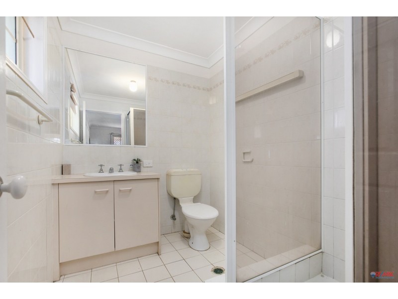 18 Trafalgar Drive, Victoria Point QLD 4165