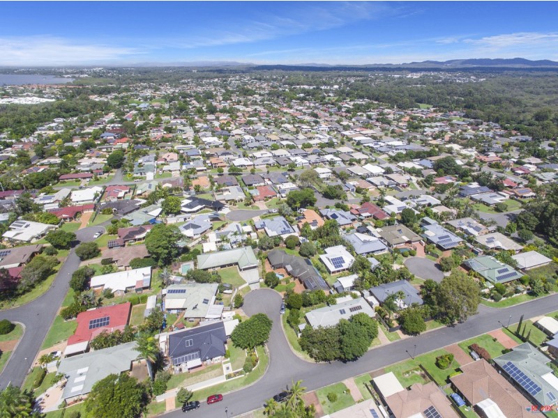 18 Trafalgar Drive, Victoria Point QLD 4165