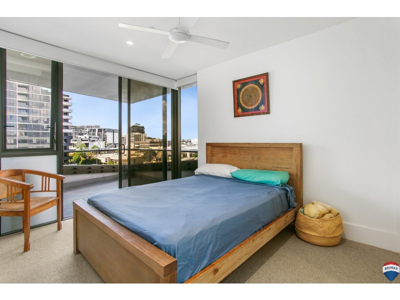 Unit 606/7 Chester Street, Newstead QLD 4006
