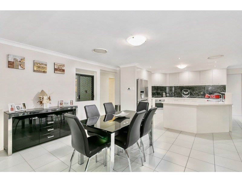 11 George Thorn Drive, Thornlands QLD 4164