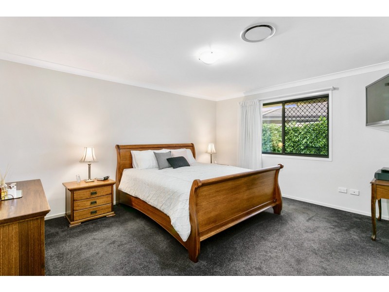 11 George Thorn Drive, Thornlands QLD 4164