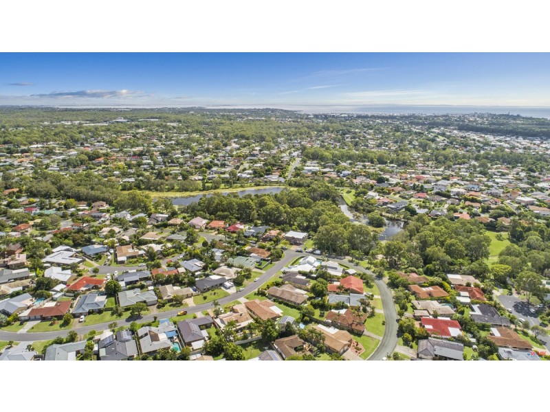 35 Chateau Street, Thornlands QLD 4164