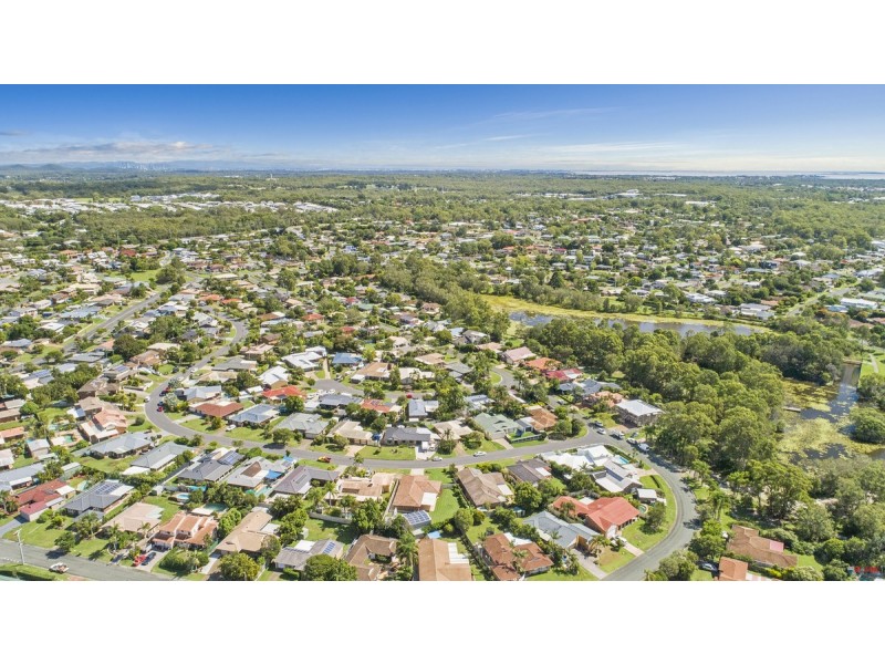 35 Chateau Street, Thornlands QLD 4164