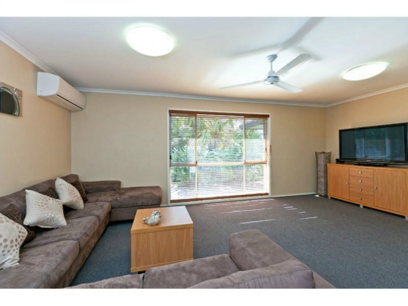 9 Magnolia Parade, Victoria Point QLD 4165