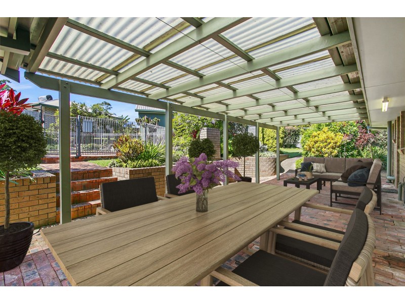 2 Banksia Street, Redland Bay QLD 4165