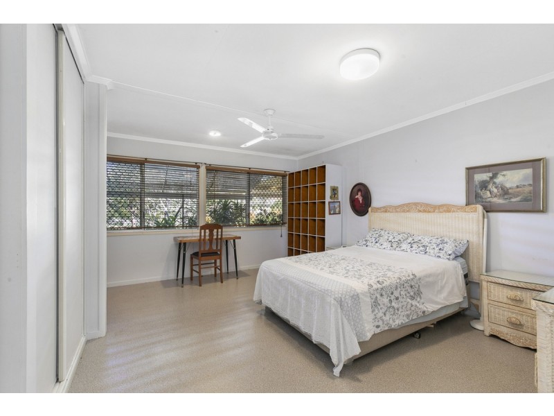 21 Thompson Street, Victoria Point QLD 4165