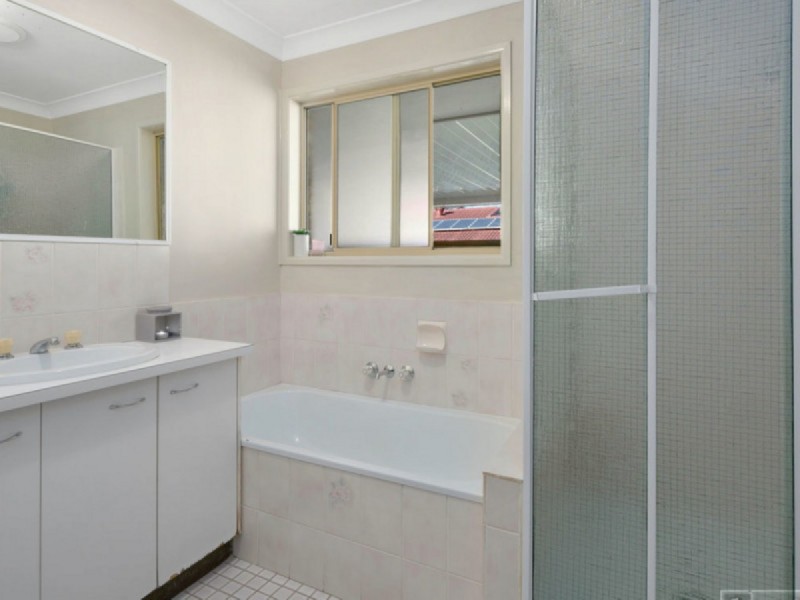 54 Beach Street, Cleveland QLD 4163