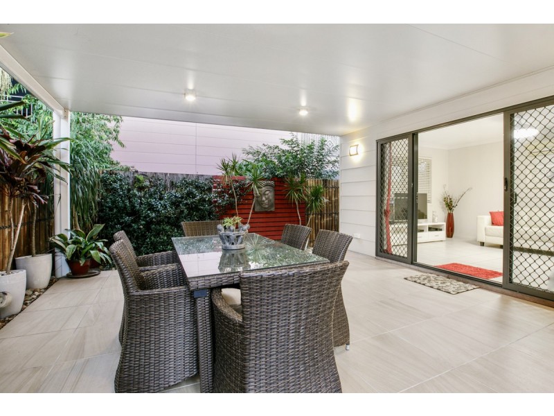 2/60 Queen Street, Cleveland QLD 4163