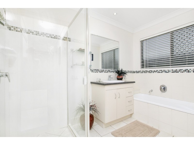 2/60 Queen Street, Cleveland QLD 4163