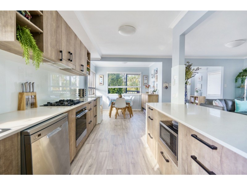 191 Cane Street, Redland Bay QLD 4165