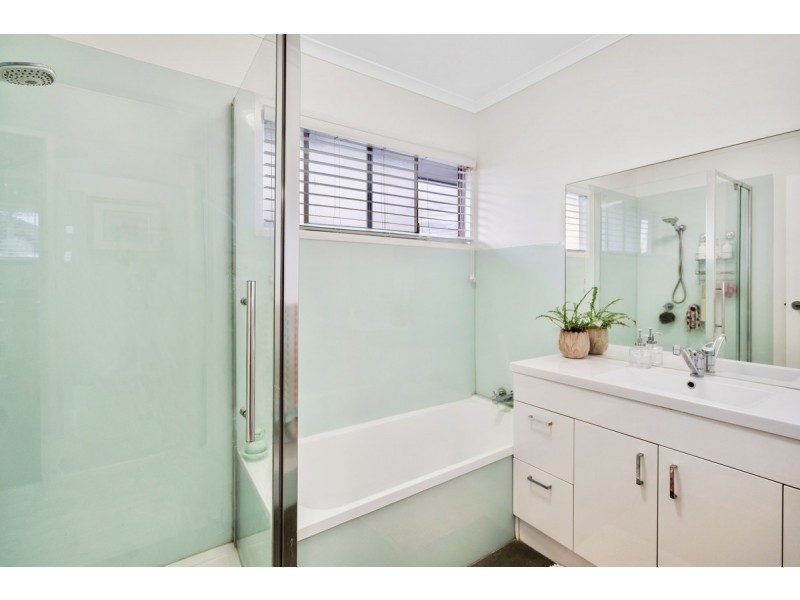 191 Cane Street, Redland Bay QLD 4165