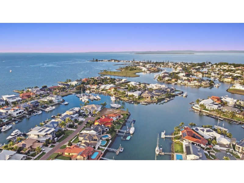 43 Seacrest Court, Raby Bay QLD 4163