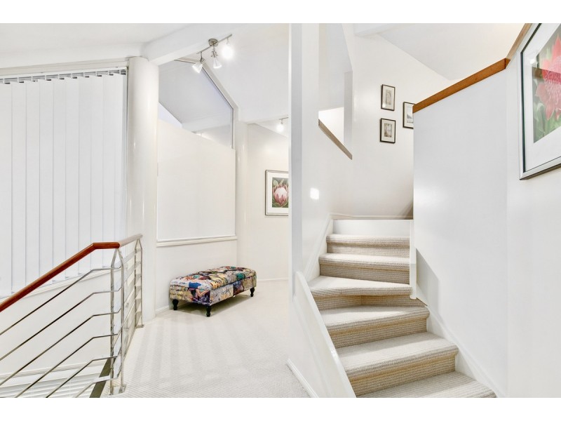43 Seacrest Court, Raby Bay QLD 4163