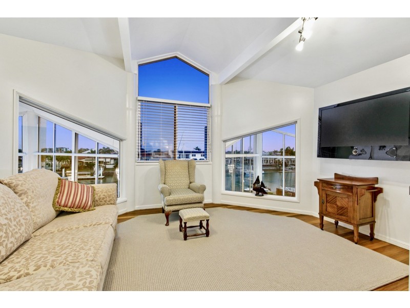 43 Seacrest Court, Raby Bay QLD 4163