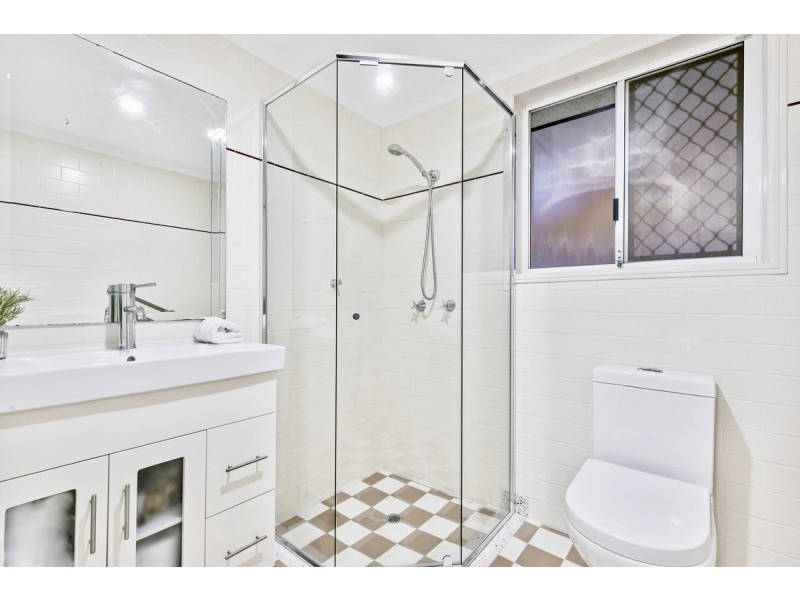 43 Seacrest Court, Raby Bay QLD 4163