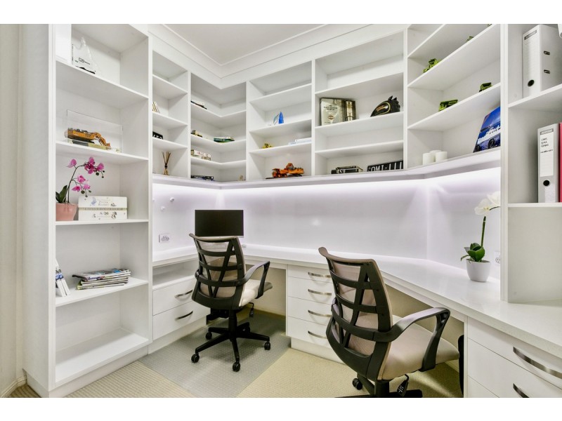 43 Seacrest Court, Raby Bay QLD 4163