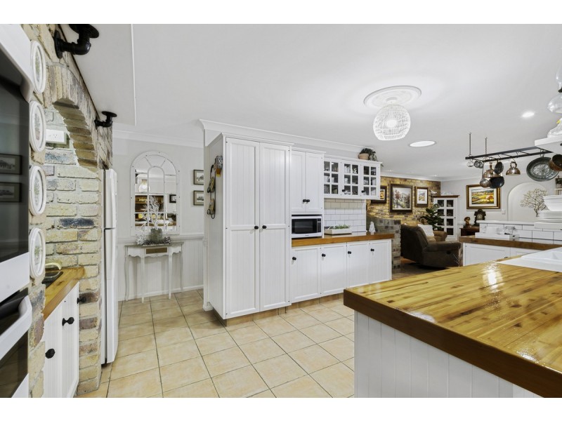 41 Redgrove Avenue, Wellington Point QLD 4160