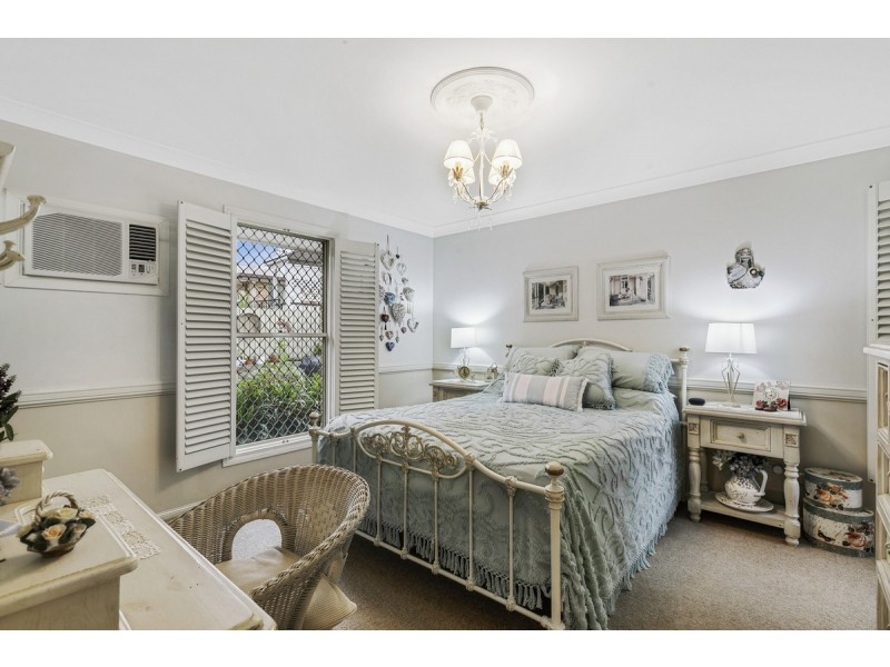 41 Redgrove Avenue, Wellington Point QLD 4160