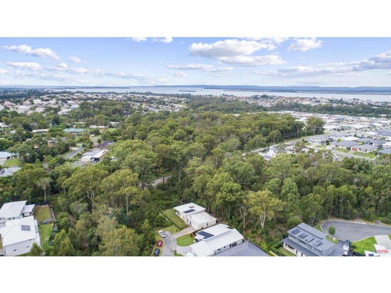 17 Glenhaven Close, Redland Bay QLD 4165