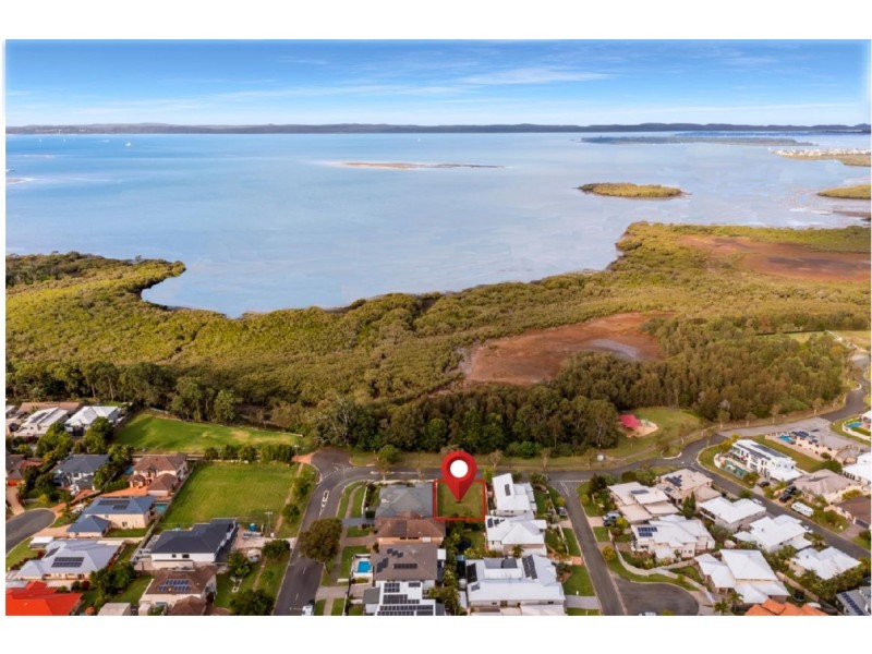82 Manning Esplanade, Thornlands QLD 4164