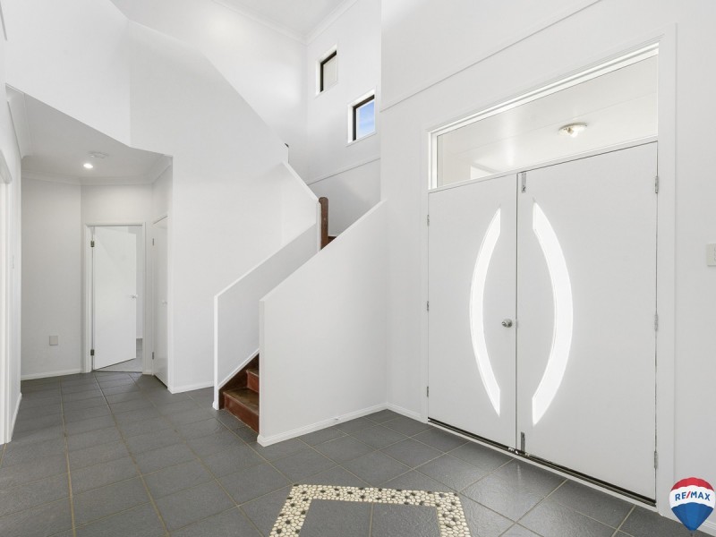 9 Irwin Place, Redland Bay QLD 4165