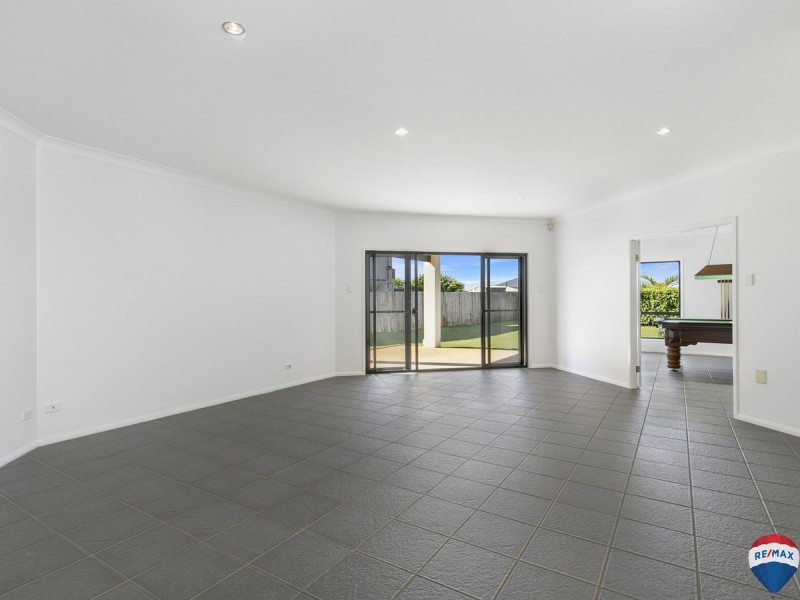 9 Irwin Place, Redland Bay QLD 4165