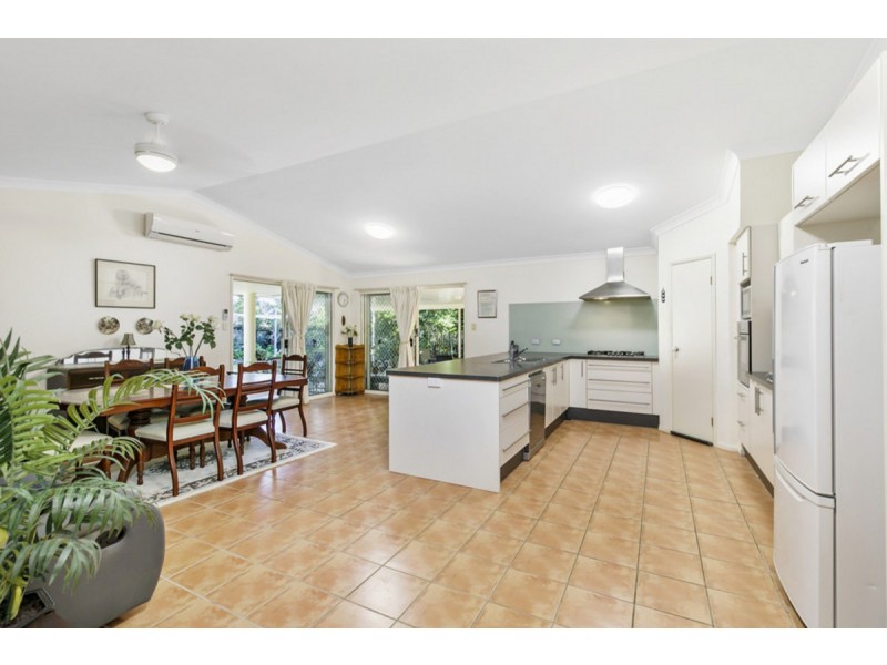 46 Marjorie Buckler Avenue, Redland Bay QLD 4165