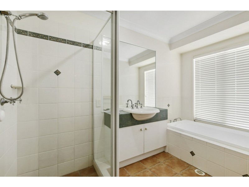 46 Marjorie Buckler Avenue, Redland Bay QLD 4165