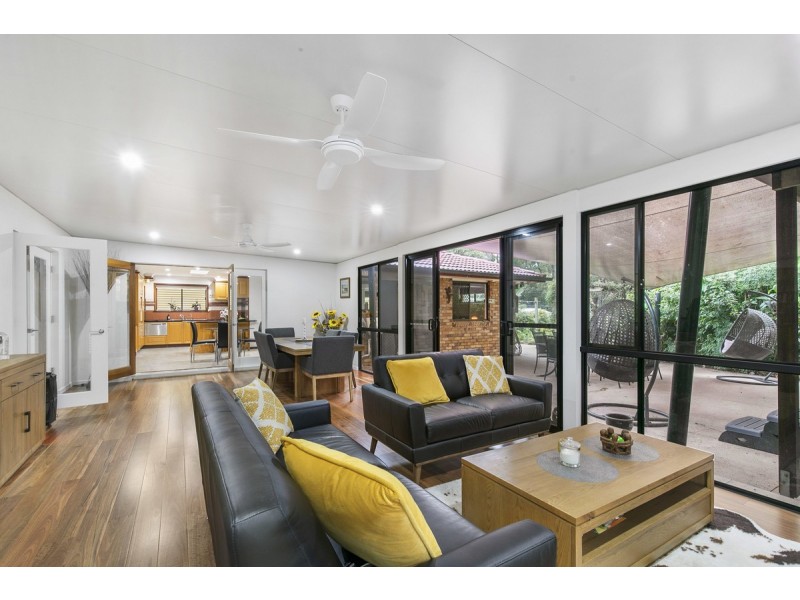 369 Redland Bay Road, Capalaba QLD 4157