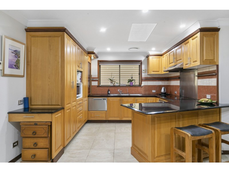 369 Redland Bay Road, Capalaba QLD 4157