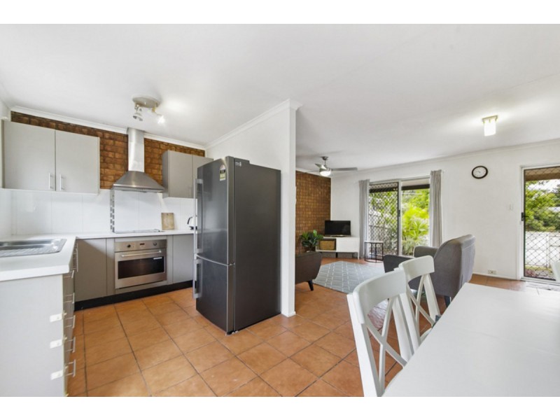 90 Cumberland Drive, Alexandra Hills QLD 4161