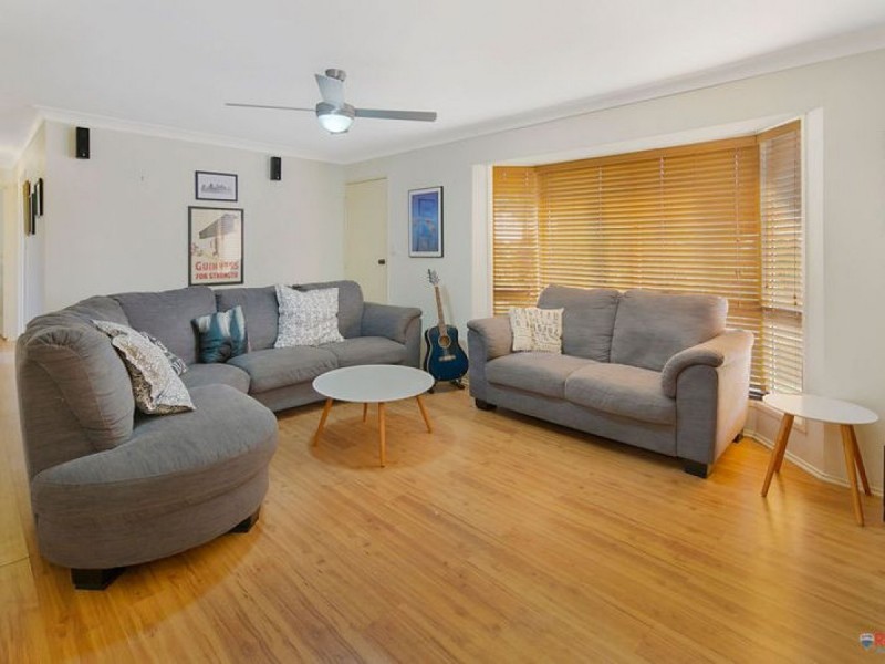 1 Morden Street, Birkdale QLD 4159