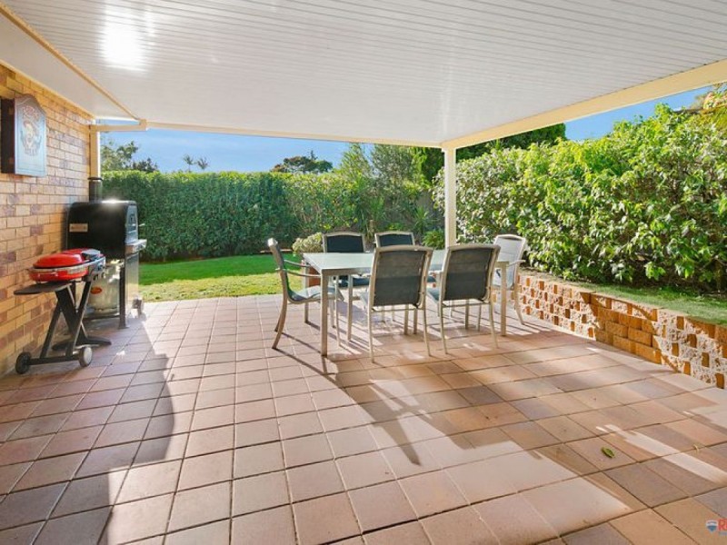 1 Morden Street, Birkdale QLD 4159