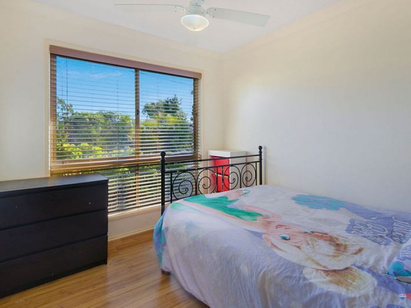 1 Morden Street, Birkdale QLD 4159