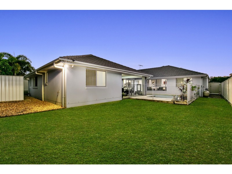 8 Beutel Place, Thornlands QLD 4164
