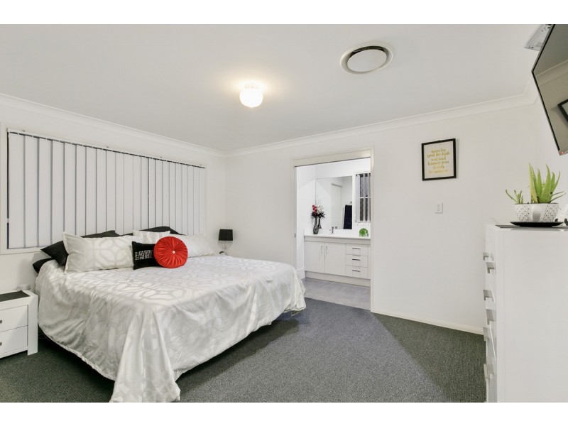 8 Beutel Place, Thornlands QLD 4164